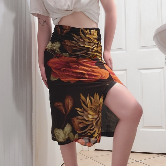 vintage skirt - Picture 4 of 9